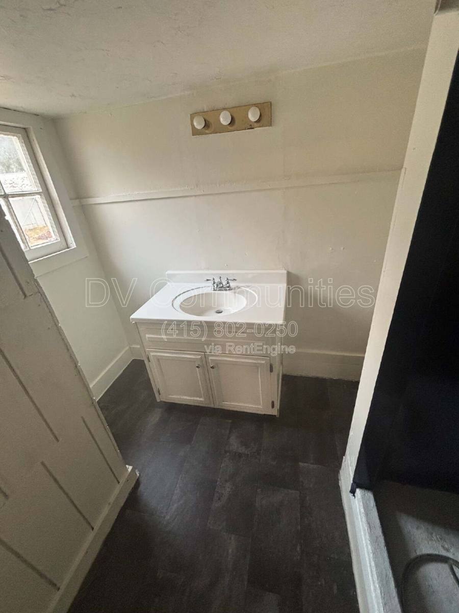 Apartment for rent at 47609 Oregon 58 #9, Oakridge, OR 97463