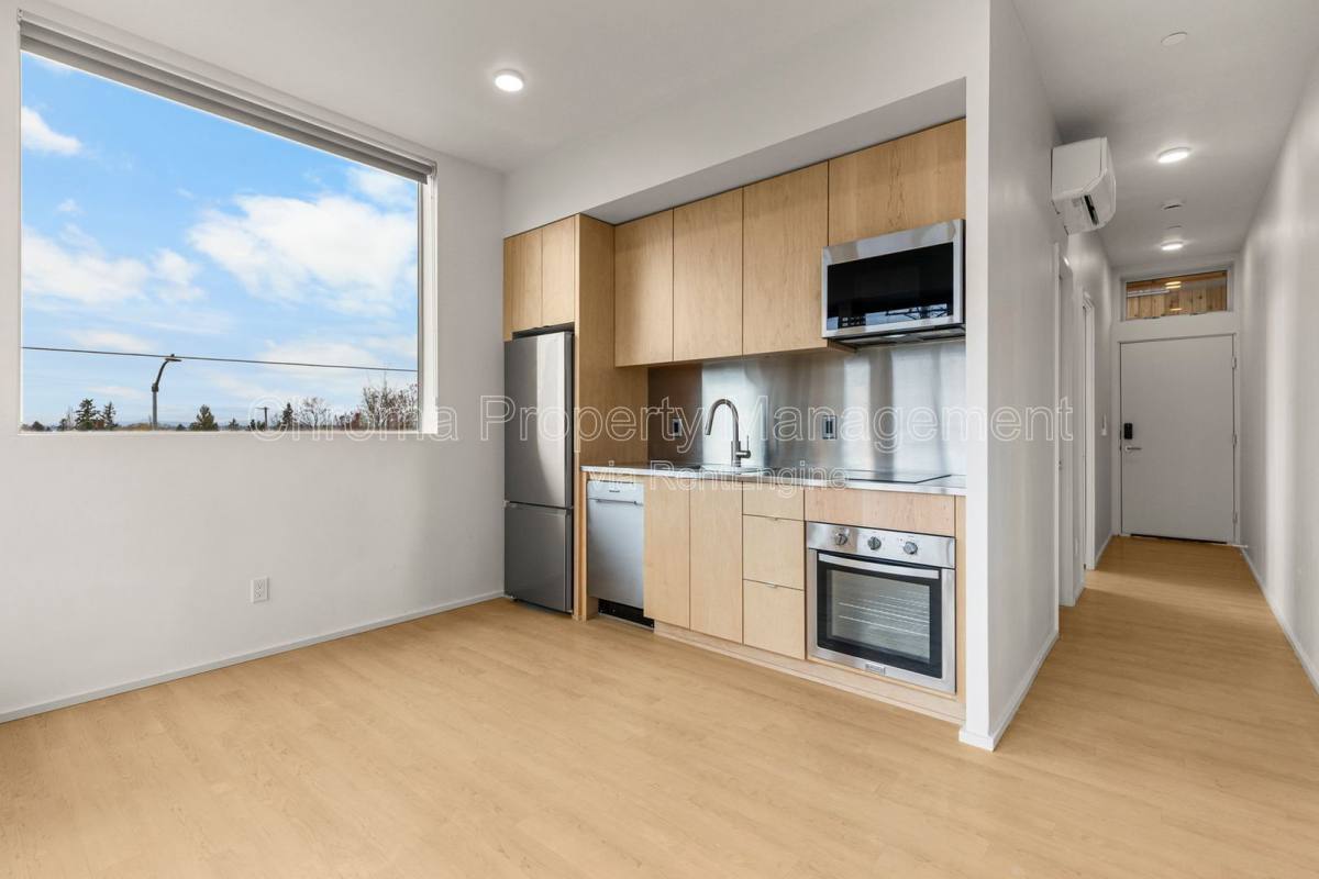 Apartment for rent at 7480 N Delaware Ave #304, Portland, OR 97217