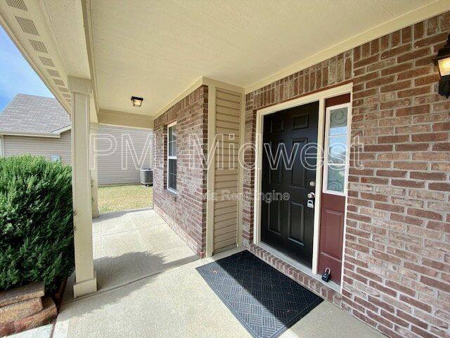 House for rent at 8014 Harshaw Dr, Indianapolis, IN 46239