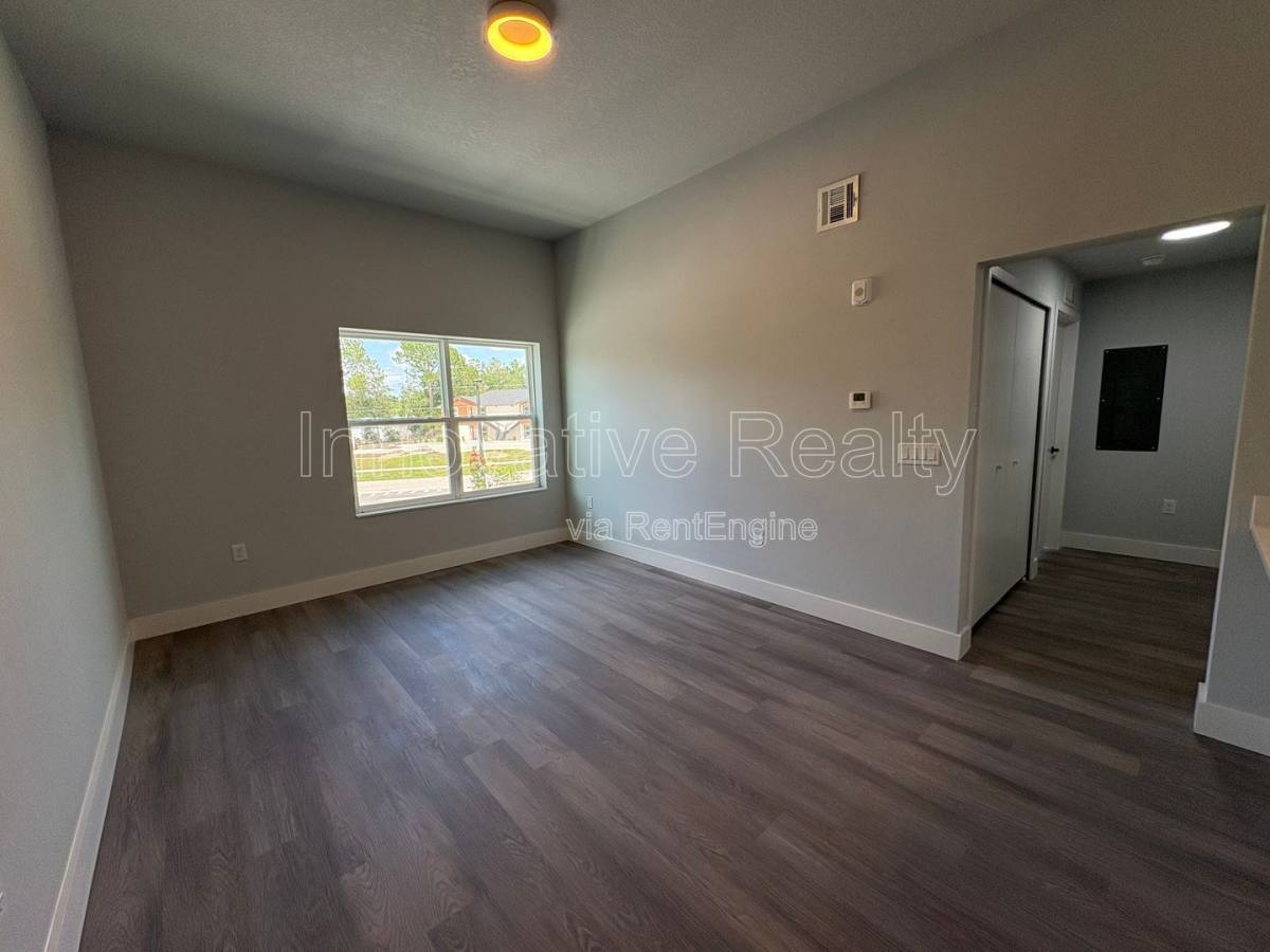 Apartment for rent at 2240 Florida Dr, Deltona, FL 32738