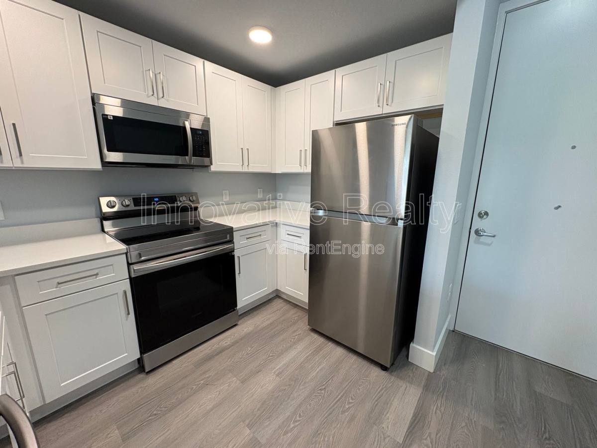 Apartment for rent at 2240 Florida Dr, Deltona, FL 32738