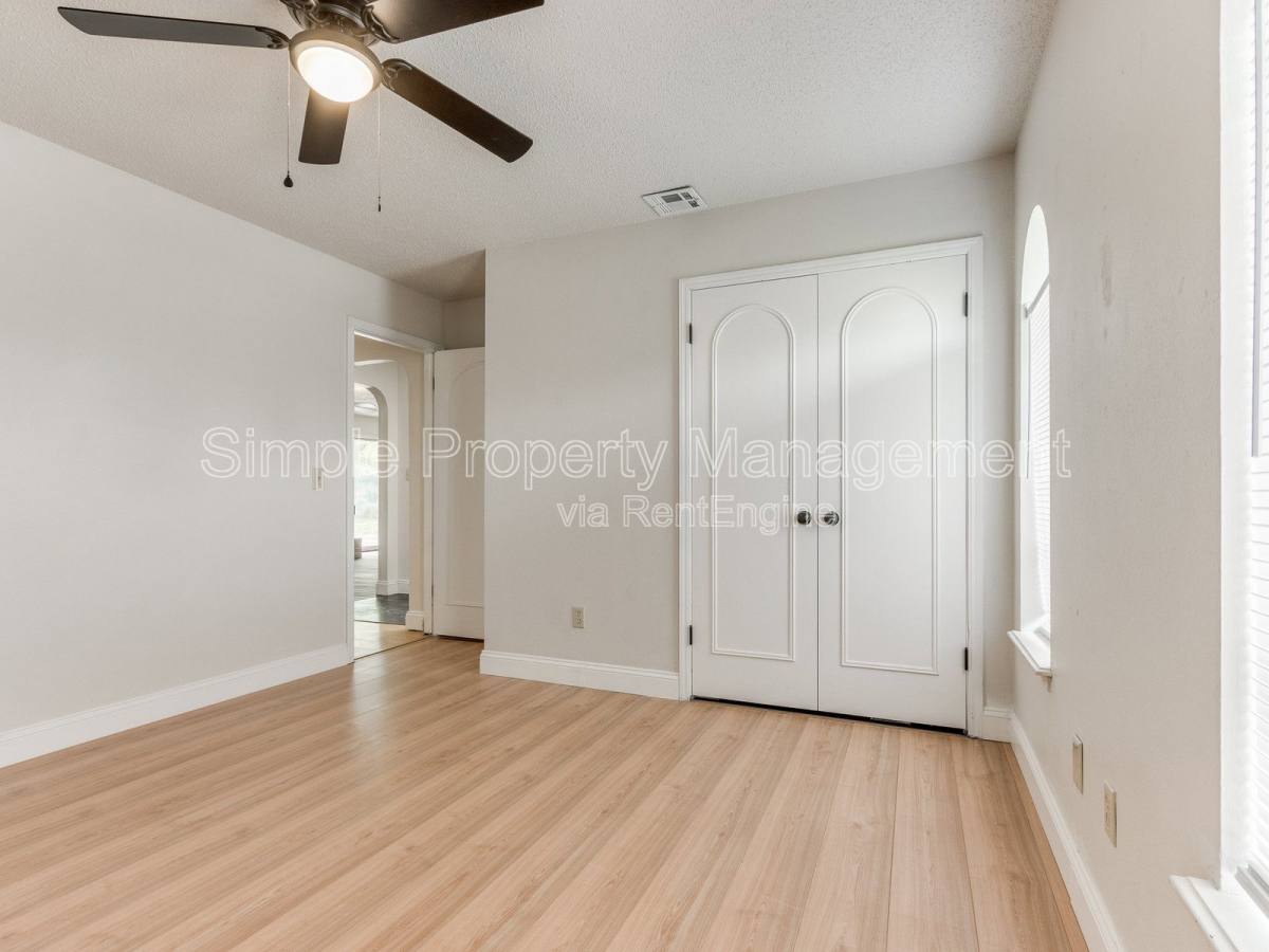 House for rent at 5816 NW 90th St, Oklahoma City, OK 73132