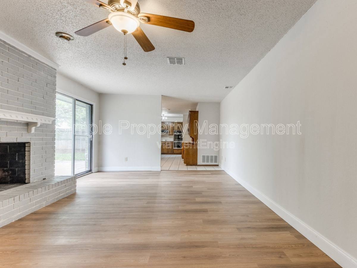 House for rent at 5816 NW 90th St, Oklahoma City, OK 73132