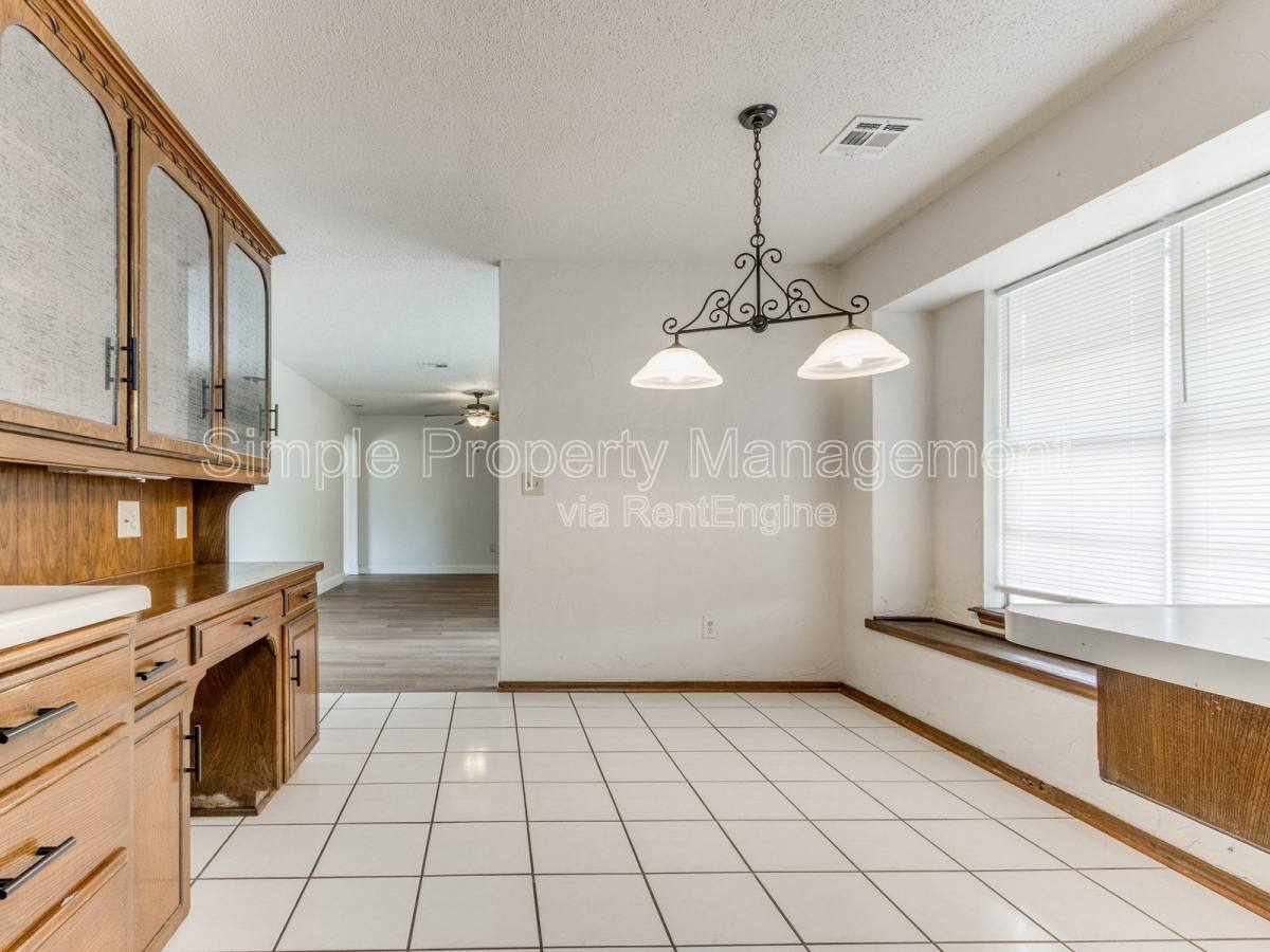 House for rent at 5816 NW 90th St, Oklahoma City, OK 73132