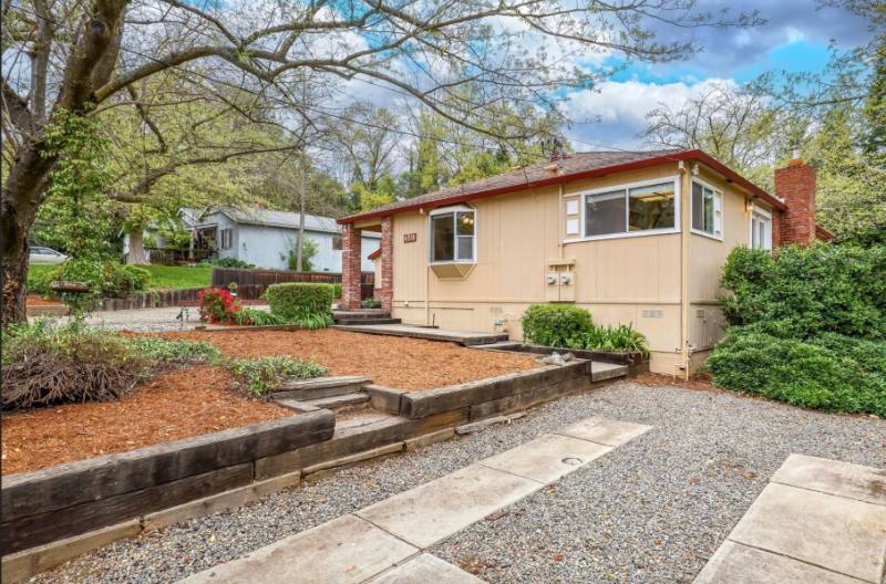 House for rent at 4510 Chicago Ave, Fair Oaks, CA 95628