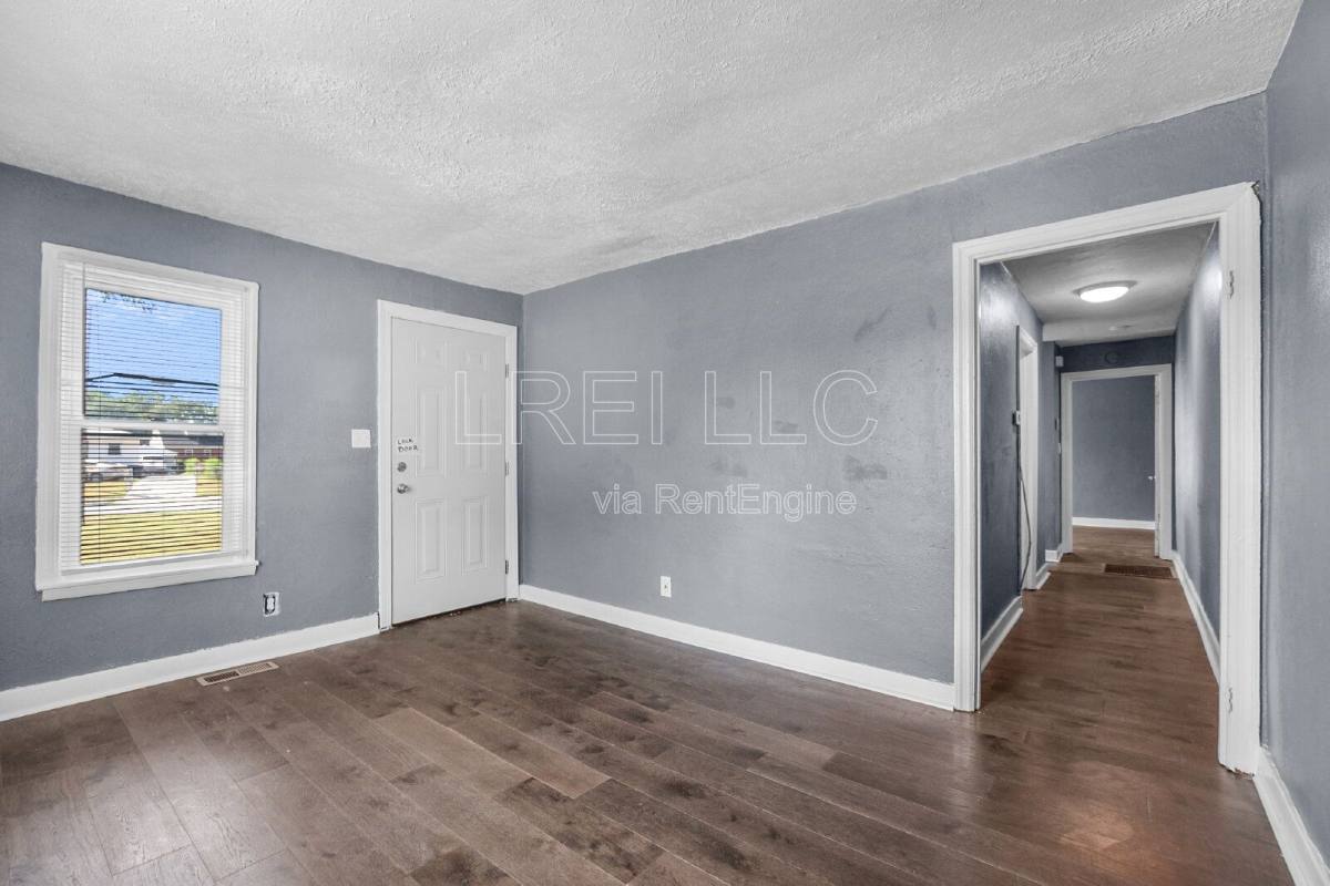 Apartment for rent at 1443 S 32nd St #2, Louisville, KY 40211