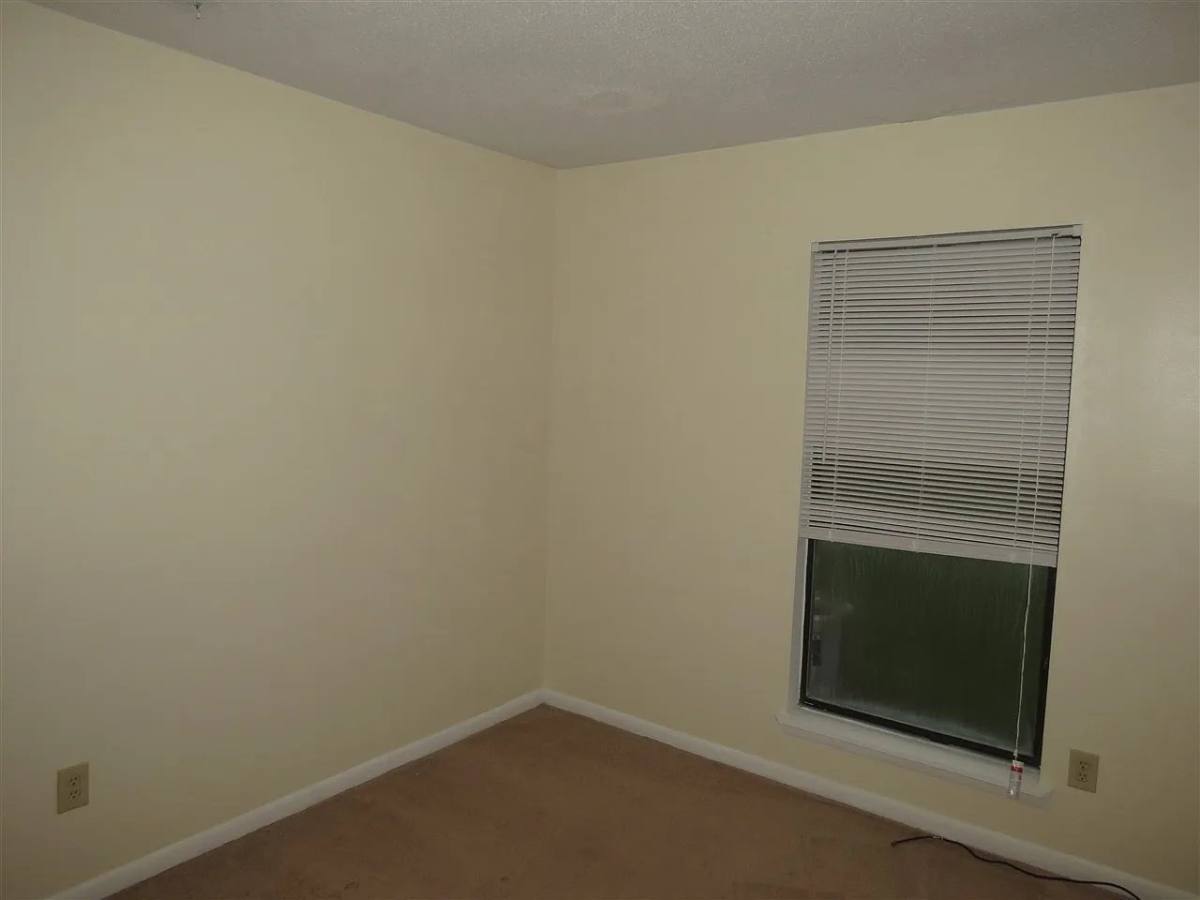 Apartment for rent at 228-230 Yaupon Dr #230, Jacksonville, NC 28546