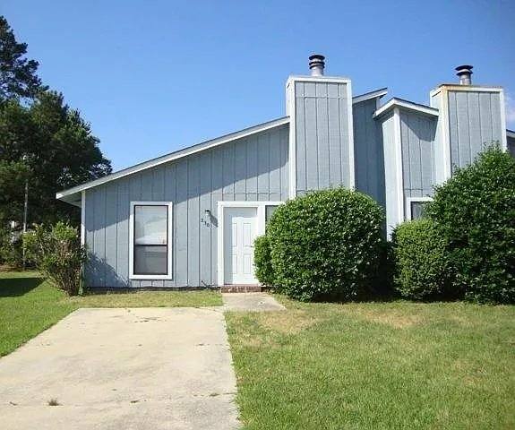 Apartment for rent at 228-230 Yaupon Dr #230, Jacksonville, NC 28546