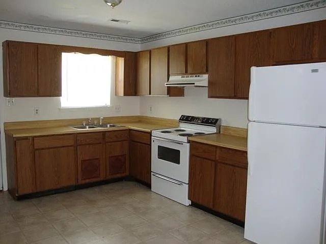Apartment for rent at 228-230 Yaupon Dr #230, Jacksonville, NC 28546