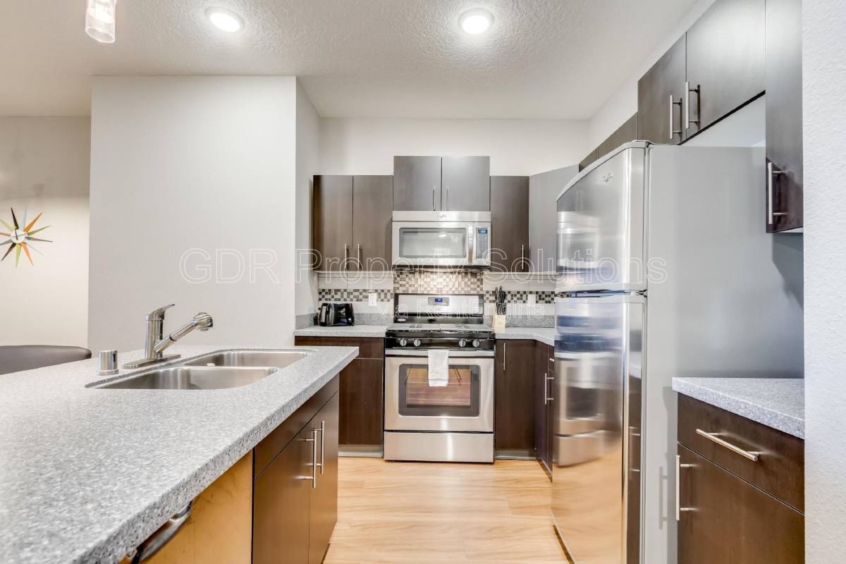 Apartment for rent at 950 4th St NW #203, Albuquerque, NM 87102