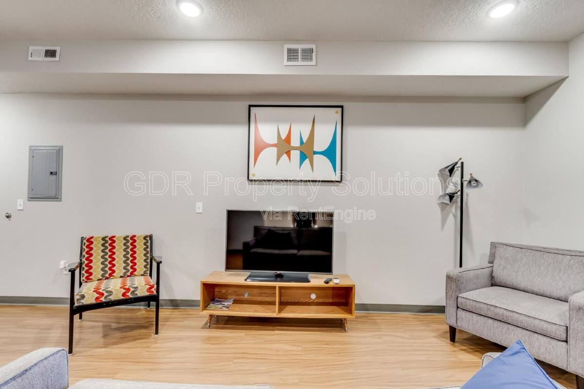 Apartment for rent at 950 4th St NW #203, Albuquerque, NM 87102