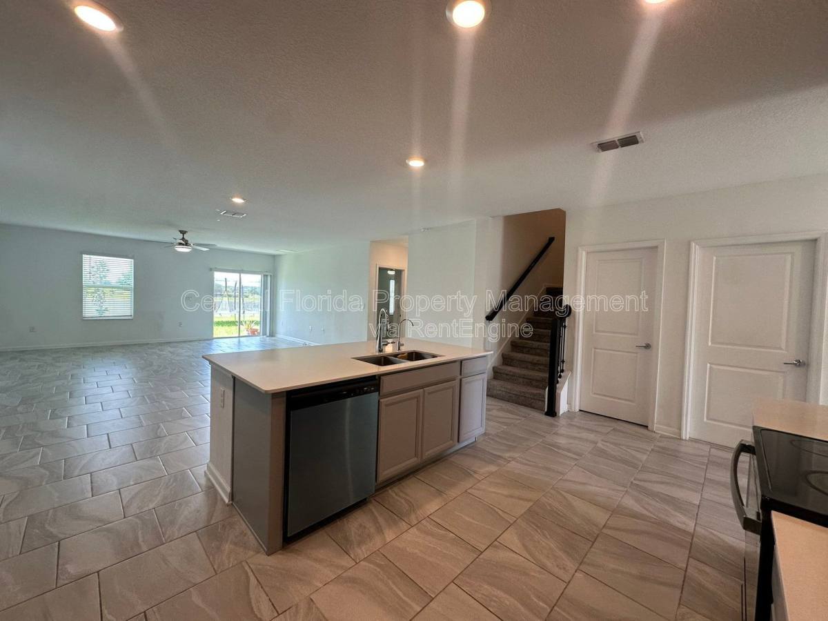 House for rent at 373 Pineywoods St, Saint Cloud, FL 34772