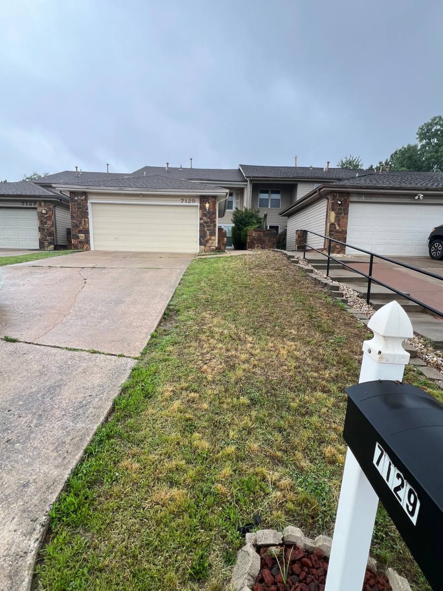 Townhouse for rent at 7129 S Braden Ave, Tulsa, OK 74136