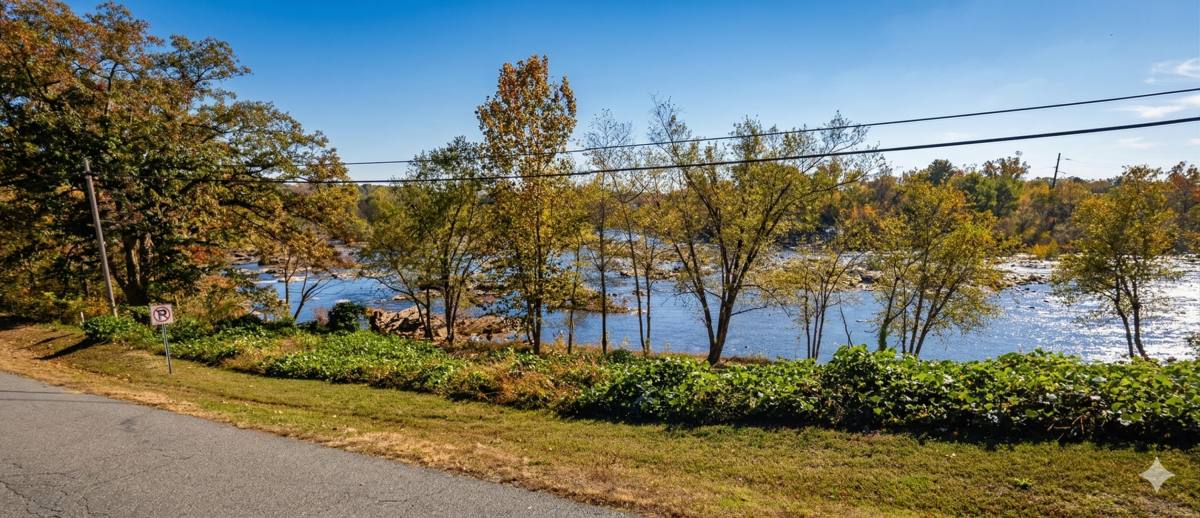 House for rent at 428 Ingleside Dr, Fredericksburg, VA 22405