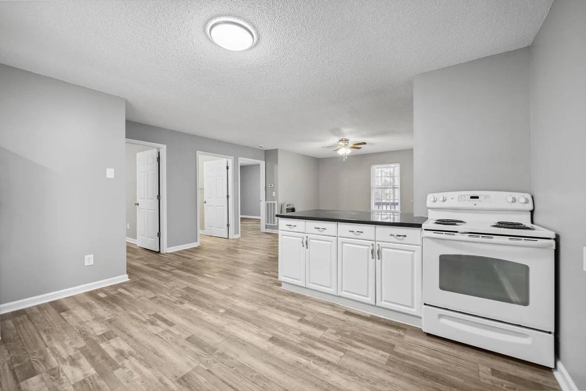 Apartment for rent at 1469 Hickory Grove Rd #B, Ringgold, GA 30736