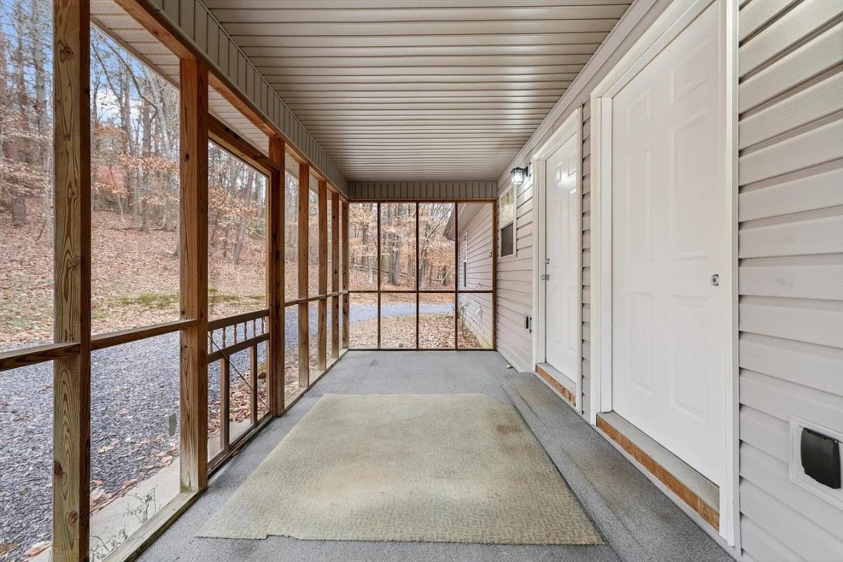 Apartment for rent at 1469 Hickory Grove Rd #B, Ringgold, GA 30736
