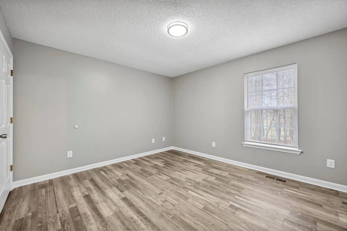 Apartment for rent at 1469 Hickory Grove Rd #B, Ringgold, GA 30736
