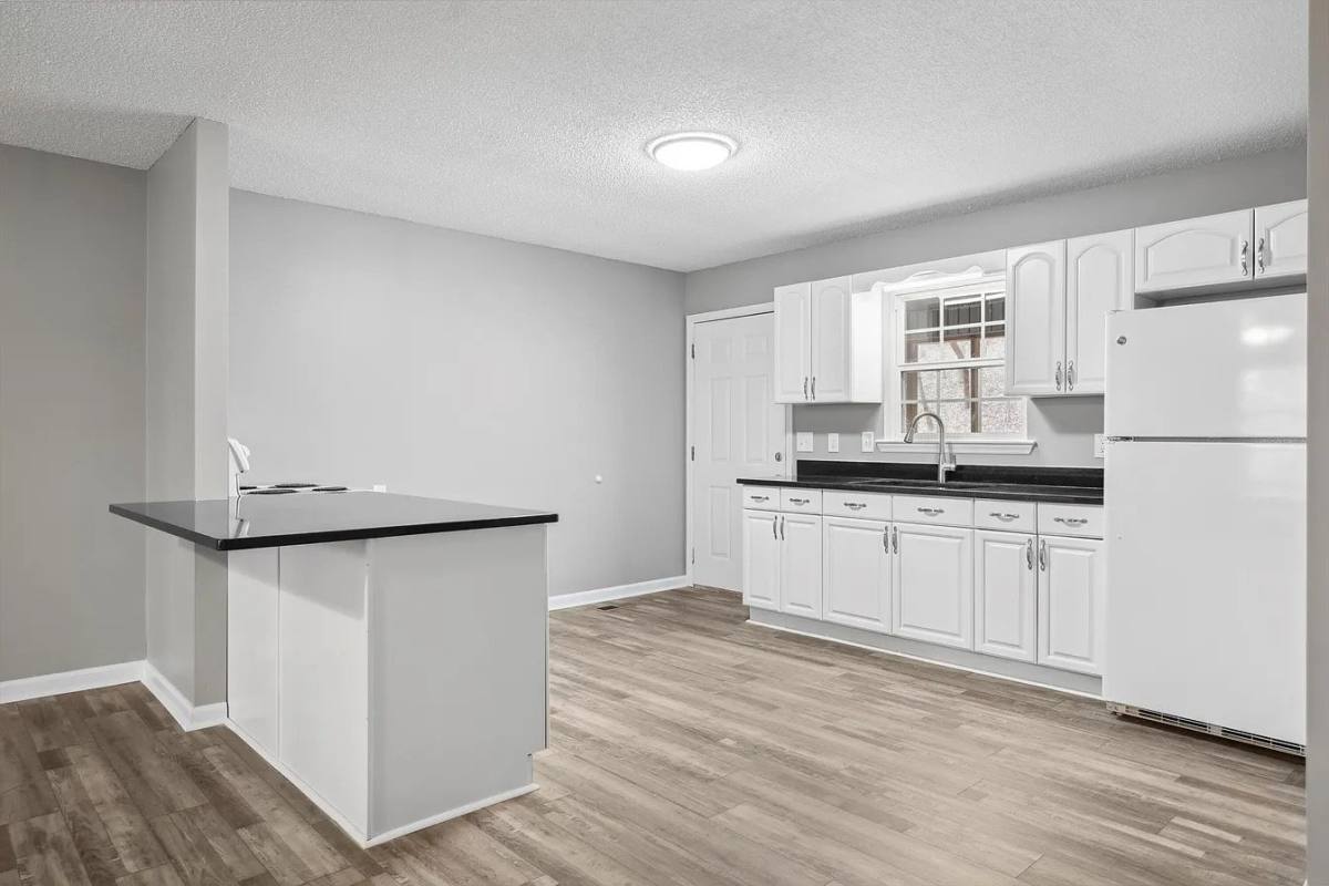 Apartment for rent at 1469 Hickory Grove Rd #B, Ringgold, GA 30736