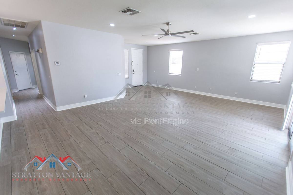House for rent at 3068 E Ravenswood Dr, Gilbert, AZ 85298