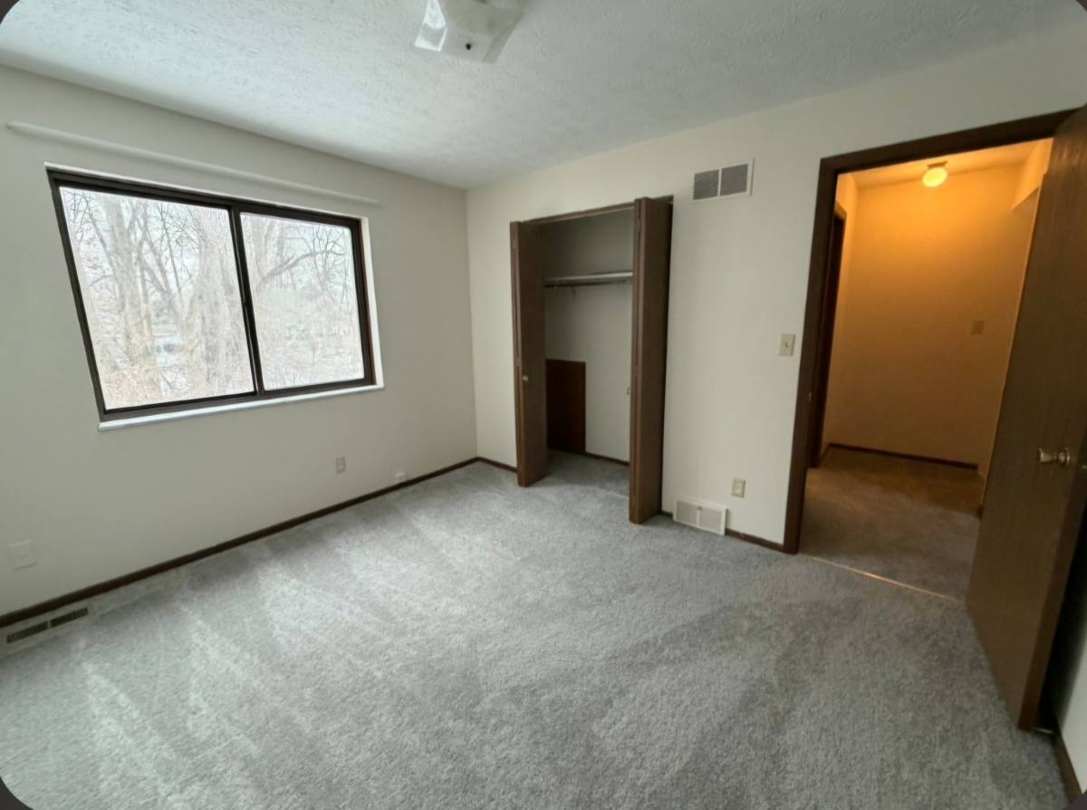 Townhouse for rent at 636 Portage Lakes Dr, Akron, OH 44319