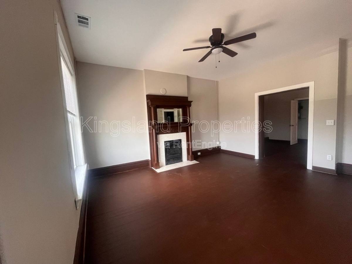 Apartment for rent at 4578 Evans Ave #A, Saint Louis, MO 63113