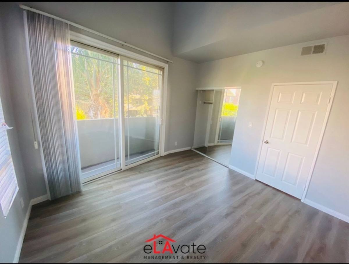 Apartment for rent at 14625 Dickens St #110, Sherman Oaks, CA 91403