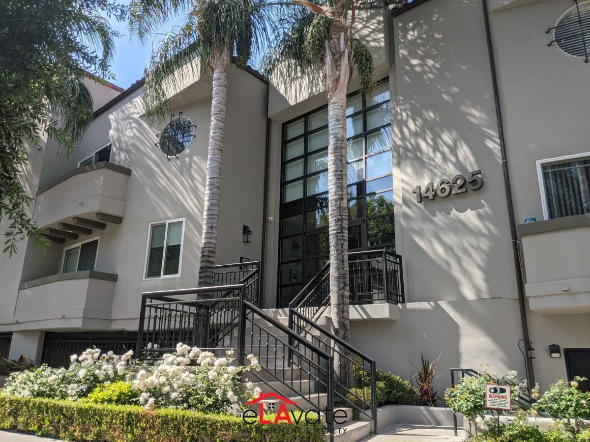 Apartment for rent at 14625 Dickens St #110, Sherman Oaks, CA 91403