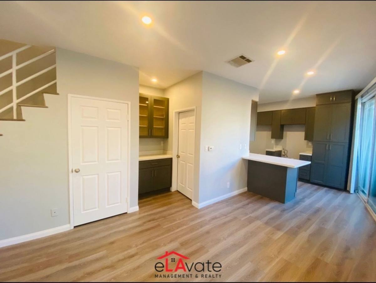 Apartment for rent at 14625 Dickens St #110, Sherman Oaks, CA 91403