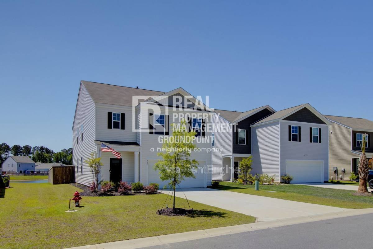 House for rent at 729 Long Bluff Rd, Moncks Corner, SC 29461