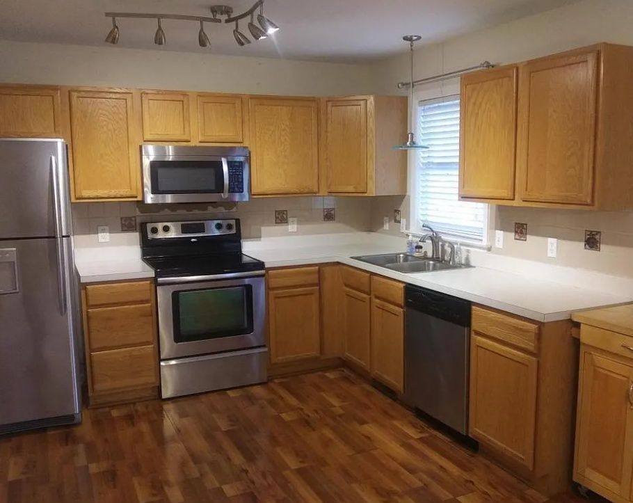 Townhouse for rent at 812 Knoll Dr, Mount Joy, PA 17552