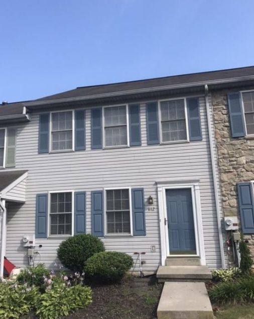 Townhouse for rent at 812 Knoll Dr, Mount Joy, PA 17552