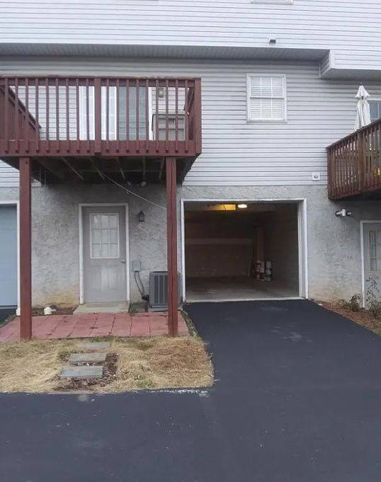 Townhouse for rent at 812 Knoll Dr, Mount Joy, PA 17552