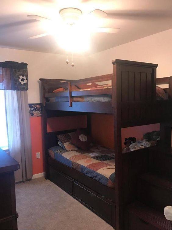 Townhouse for rent at 812 Knoll Dr, Mount Joy, PA 17552