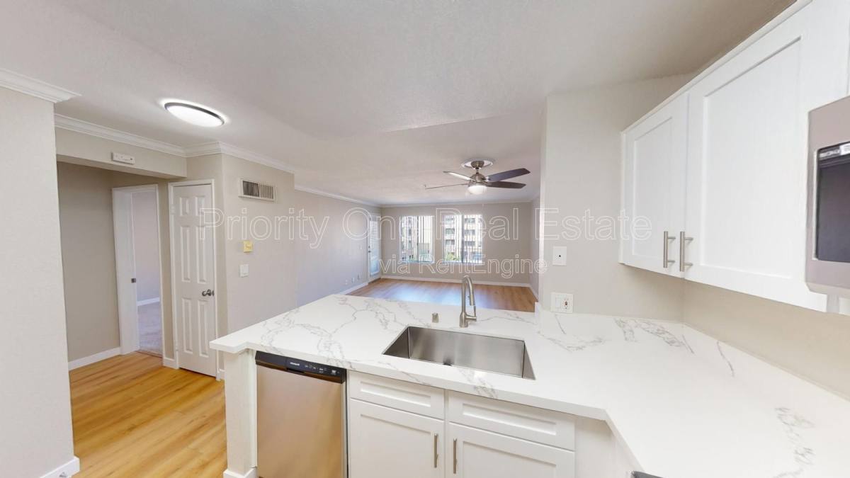 Apartment for rent at 8889 Caminito Plaza Centro #7339, San Diego, CA 92122