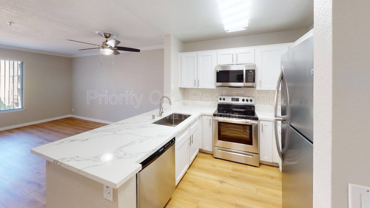 Apartment for rent at 8889 Caminito Plaza Centro #7339, San Diego, CA 92122
