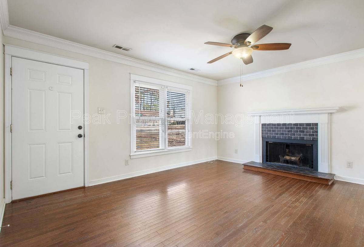 House for rent at 2718 Grantwood Court, Richmond, VA 23225