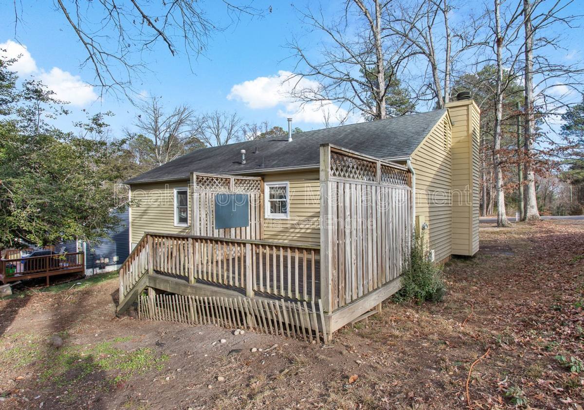 House for rent at 2718 Grantwood Court, Richmond, VA 23225