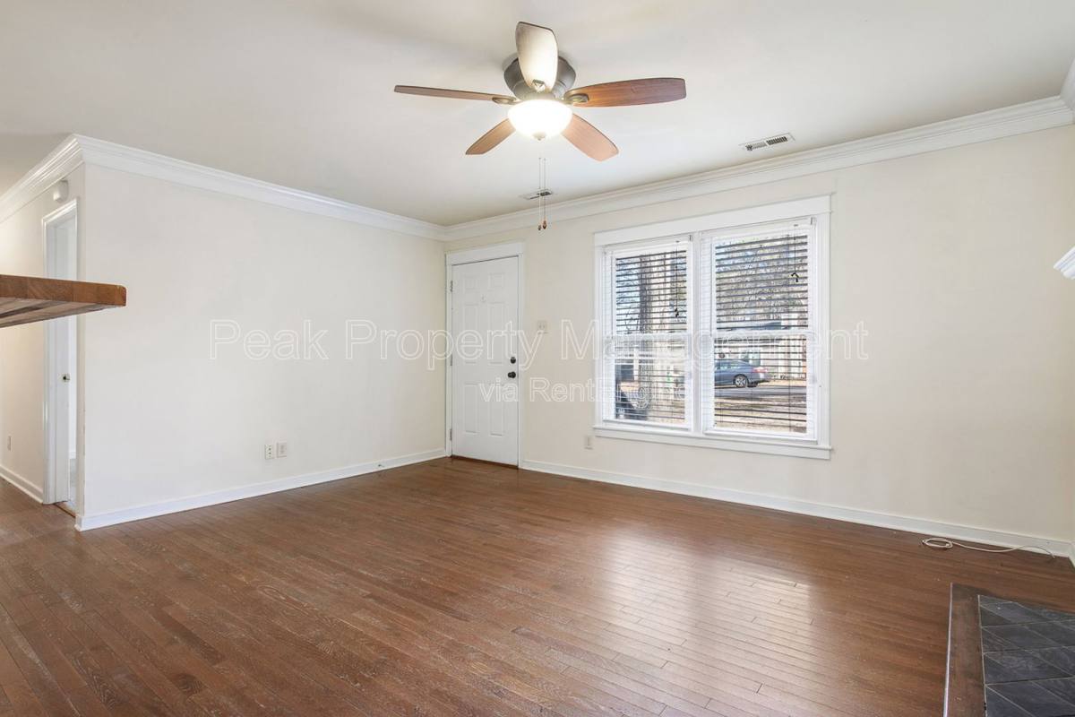 House for rent at 2718 Grantwood Court, Richmond, VA 23225