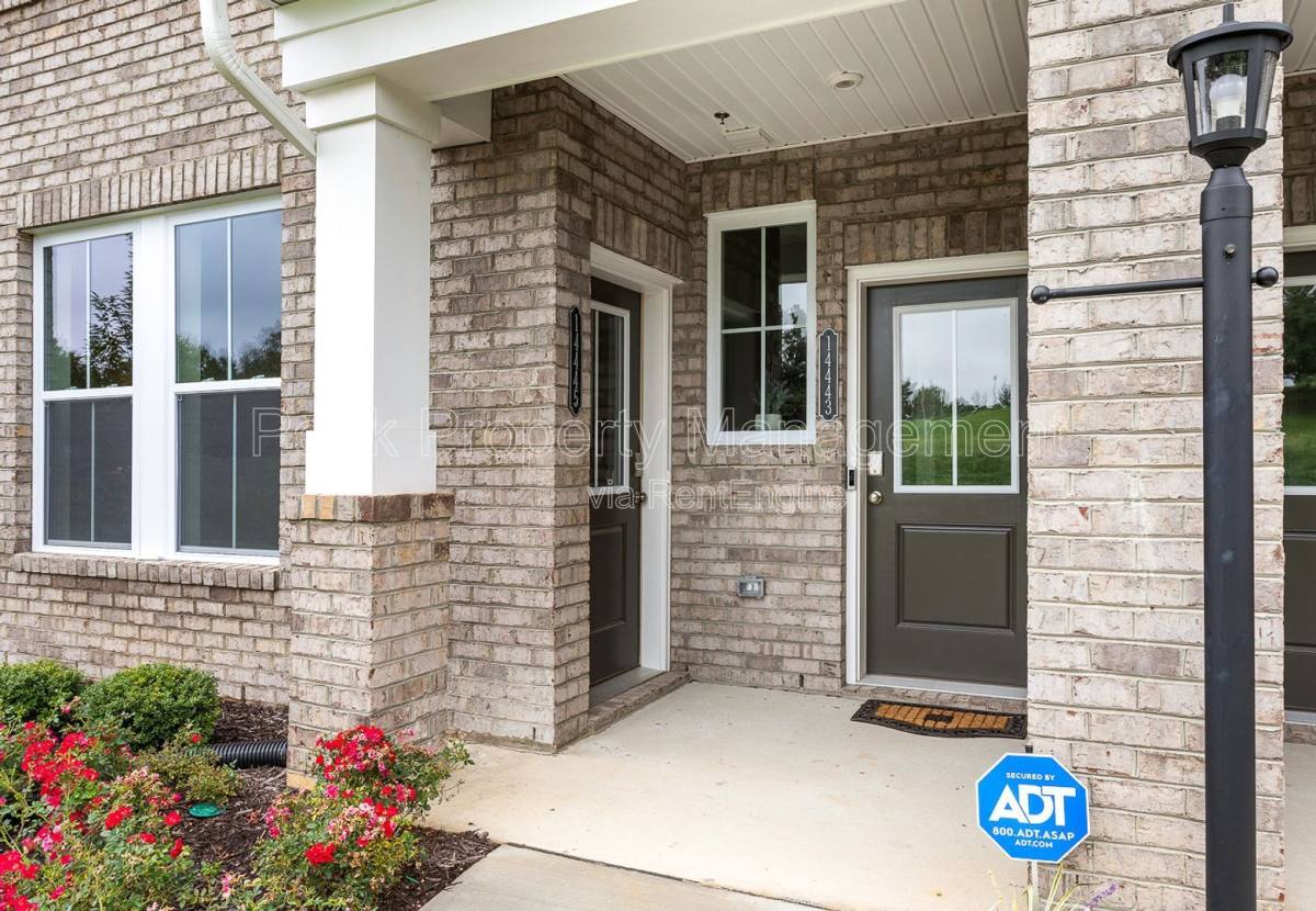 Townhouse for rent at 14445 Hancock Towns Dr, Chesterfield, VA 23832