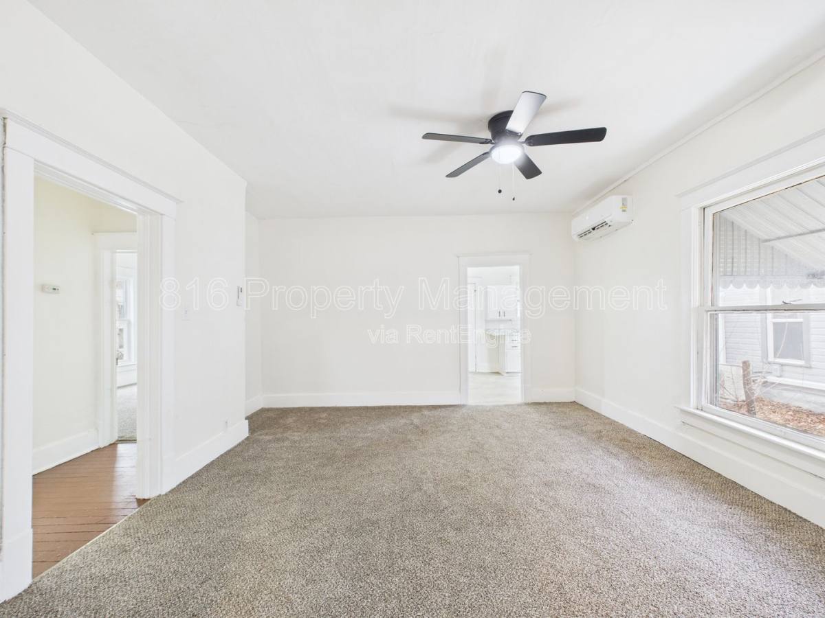 Apartment for rent at 411 Main St, Osawatomie, KS 66064