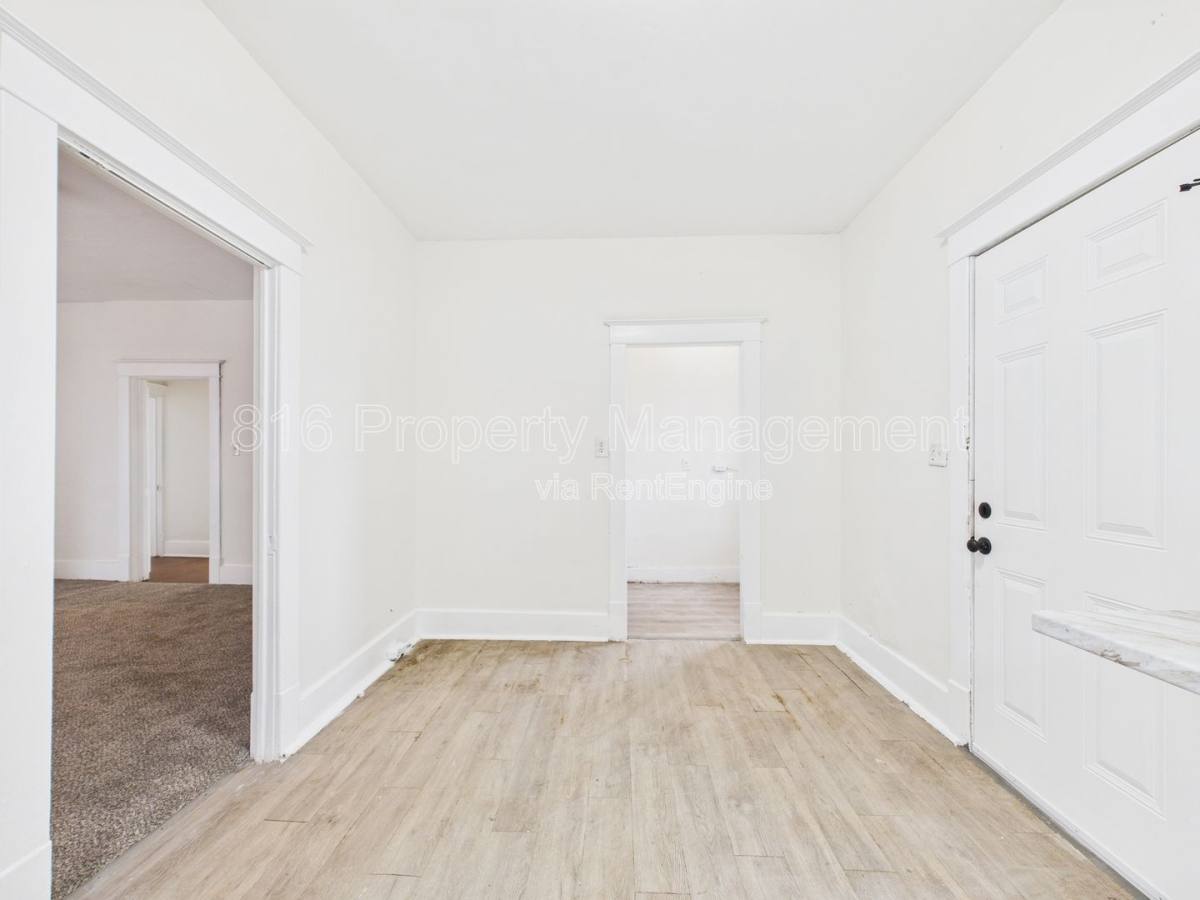Apartment for rent at 411 Main St, Osawatomie, KS 66064