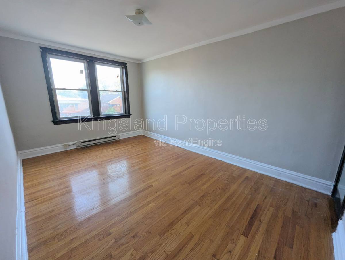 Apartment for rent at 3862 S Spring Ave #3E, Saint Louis, MO 63116