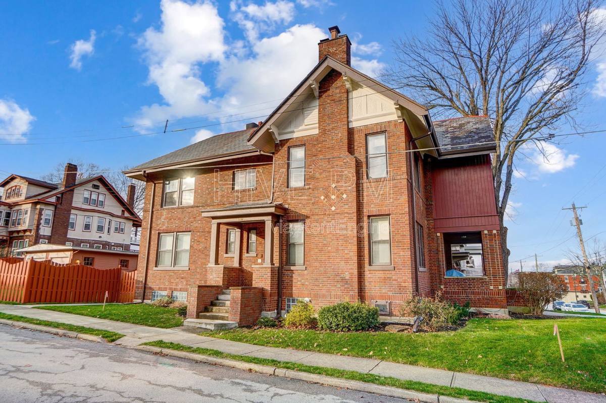 Apartment for rent at 2881 Observatory Ave #2, Cincinnati, OH 45208