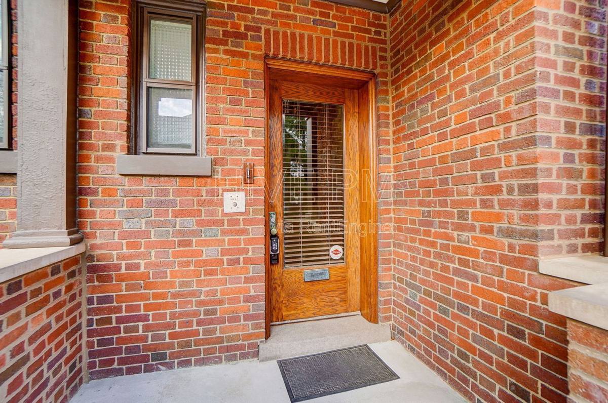 Apartment for rent at 2881 Observatory Ave #2, Cincinnati, OH 45208