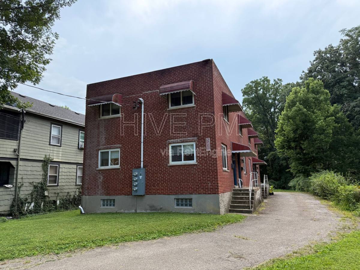 Apartment for rent at 5425 Stewart Ave #4, Cincinnati, OH 45227