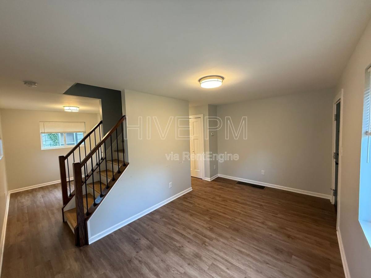 Apartment for rent at 5425 Stewart Ave #4, Cincinnati, OH 45227