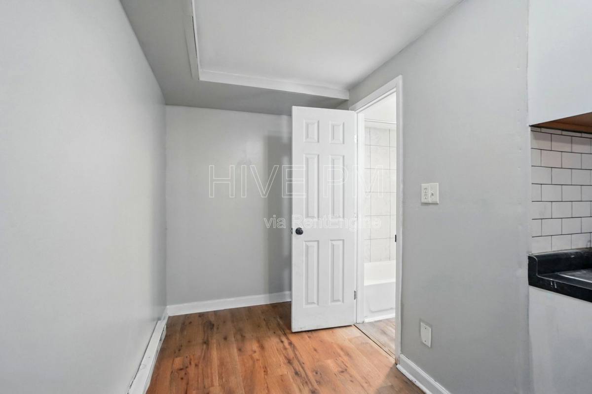 Apartment for rent at 39 Wuest St #5, Cincinnati, OH 45217