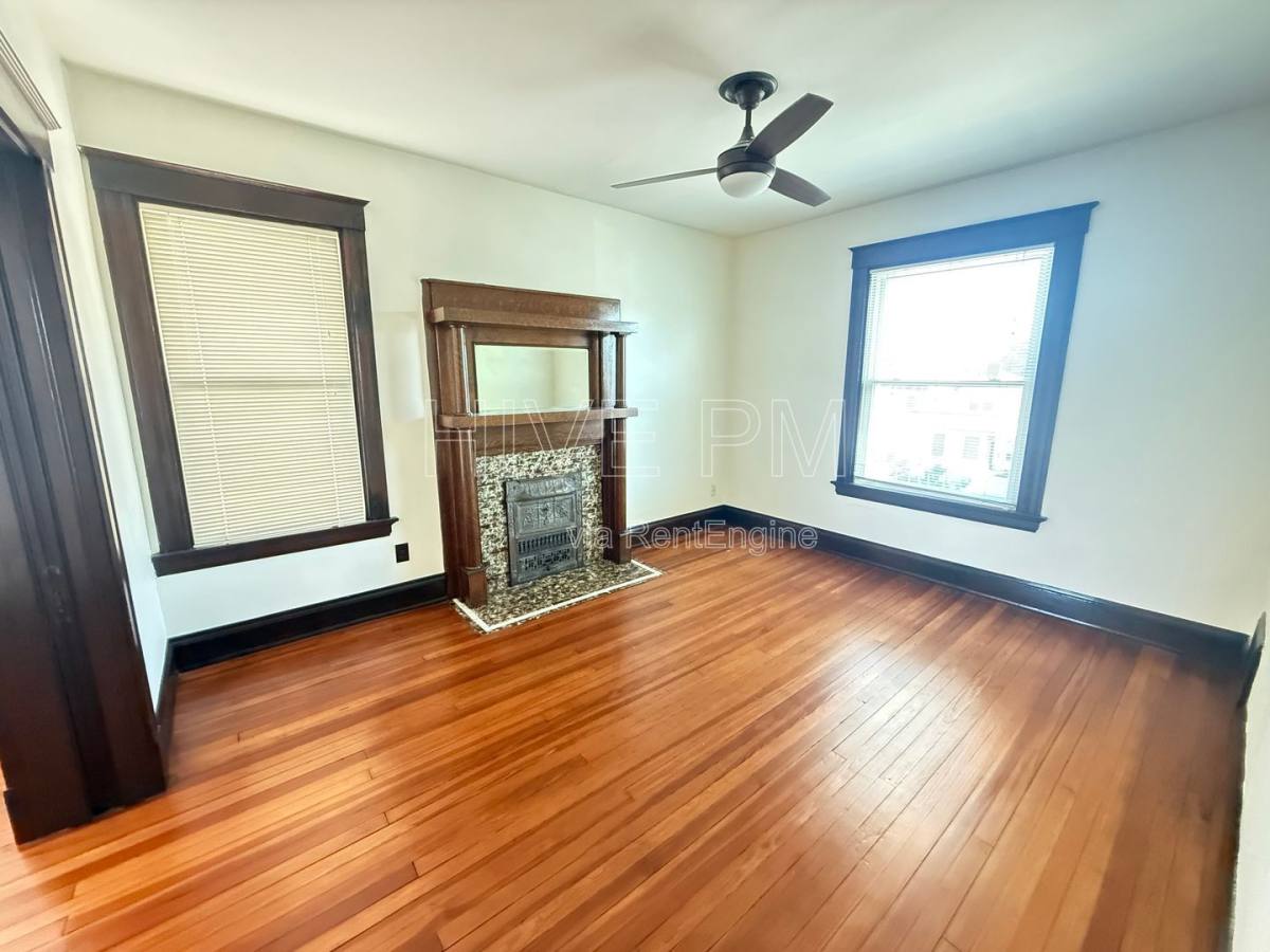 Apartment for rent at 2418 Robertson Ave #2, Cincinnati, OH 45212