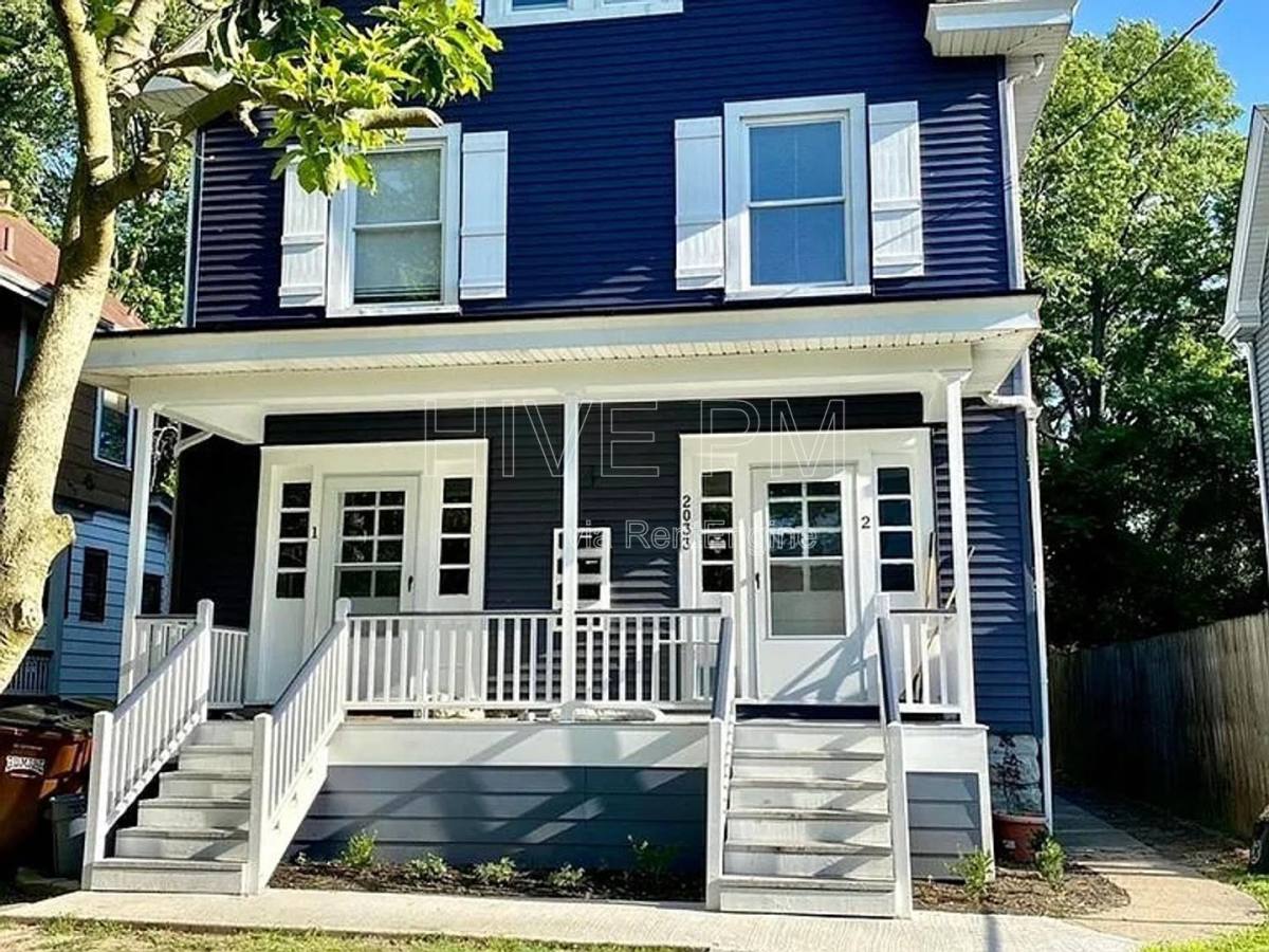 Apartment for rent at 2033 Maple Ave #4, Cincinnati, OH 45212