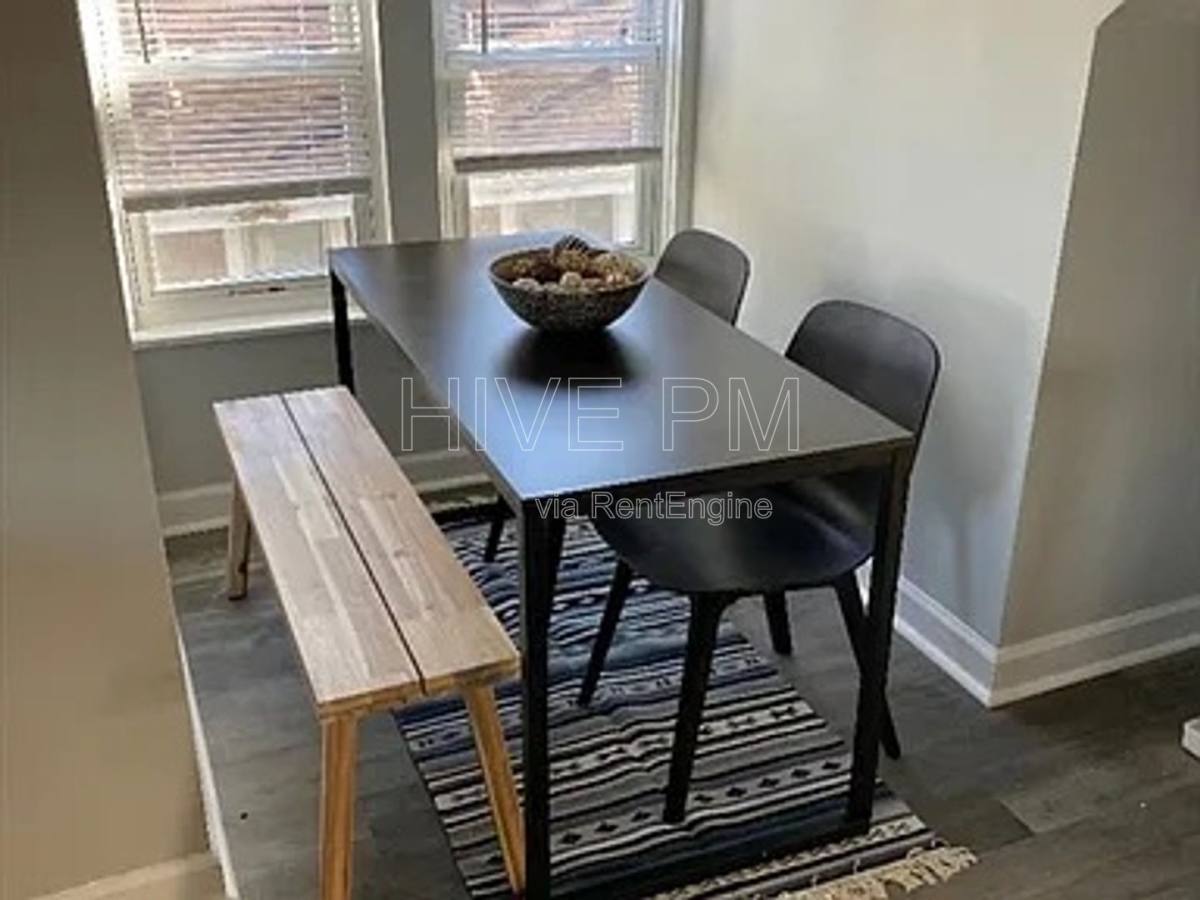 Apartment for rent at 2033 Maple Ave #4, Cincinnati, OH 45212